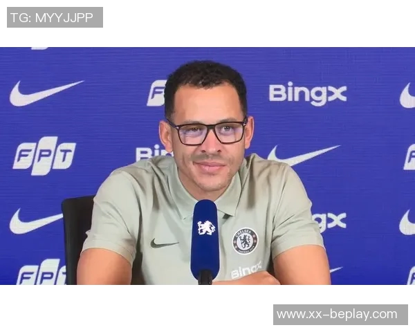 罗塞尼尔回忆曼联往事期望球队重现92班辉煌成就