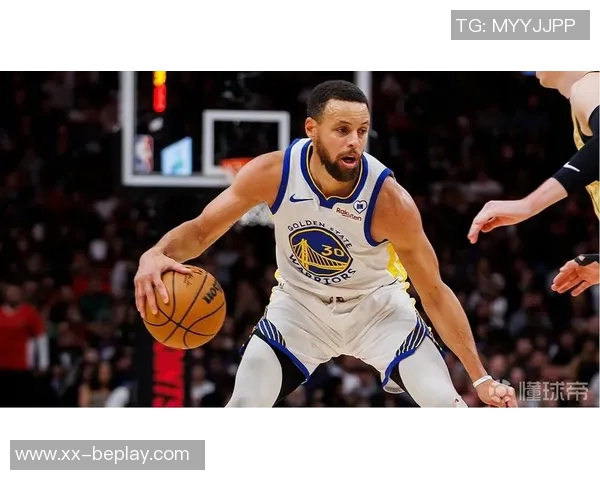 库里赛前得知巴特勒缺阵迅速调整战术直接启用理查德应对挑战