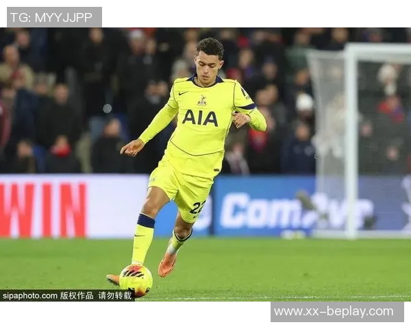 热刺前锋布伦南约翰逊即将加盟水晶宫交易进入最后阶段